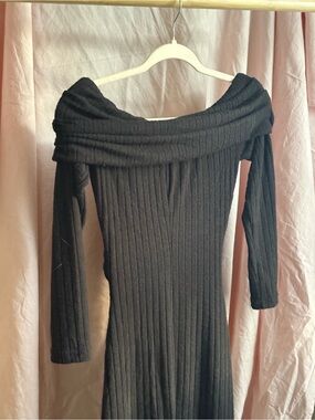 Off-Shoulder Black Ribbed Knit Midi Dress